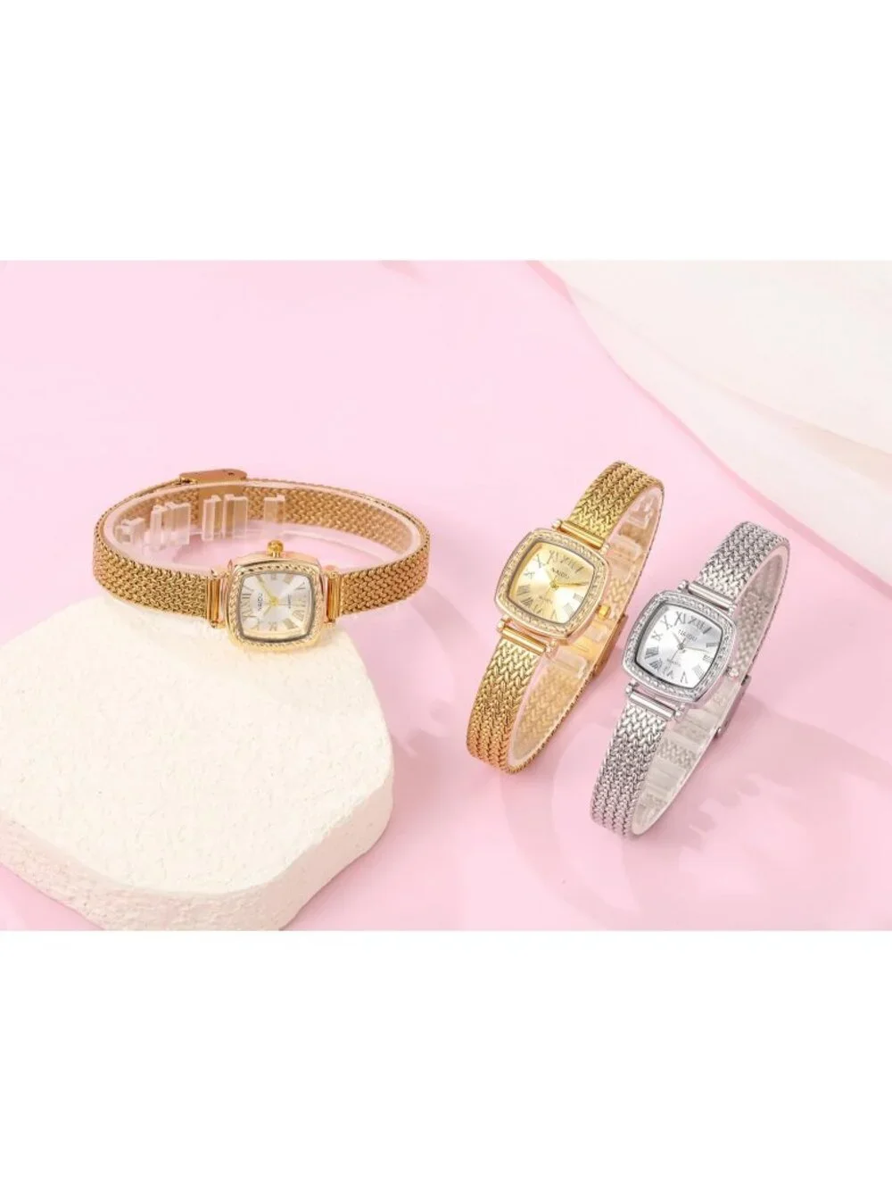 Women's Gold Analog Quartz Vintage Square Alloy Steel Roman Numeral Wrist Watch